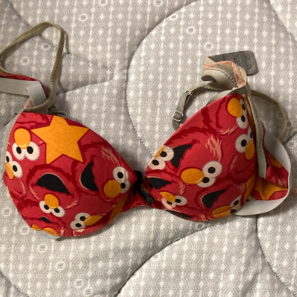 *Free Red Elmo Bra 36A